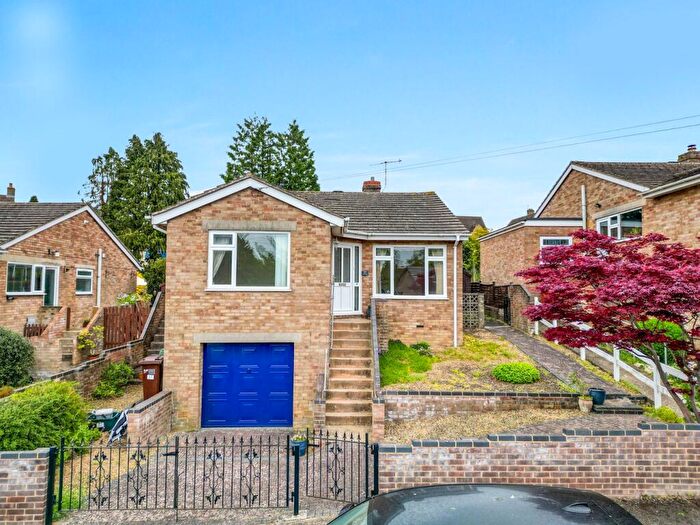 2 Bedroom Detached Bungalow For Sale In Mill Farm Drive, Stroud, GL5