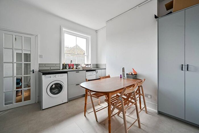 1 Bedroom Flat To Rent In Woolwich Road, Greenwich, London, SE10