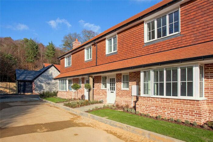 3 Bedroom End Of Terrace House For Sale In Stone Street, Seal, Sevenoaks, Kent, TN15