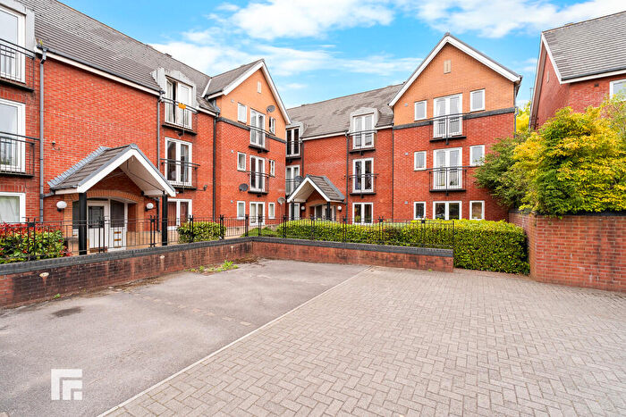 2 Bedroom Apartment For Sale In Halliard Court, Barquentine Place, Atlantic Wharf, Cardiff, CF10