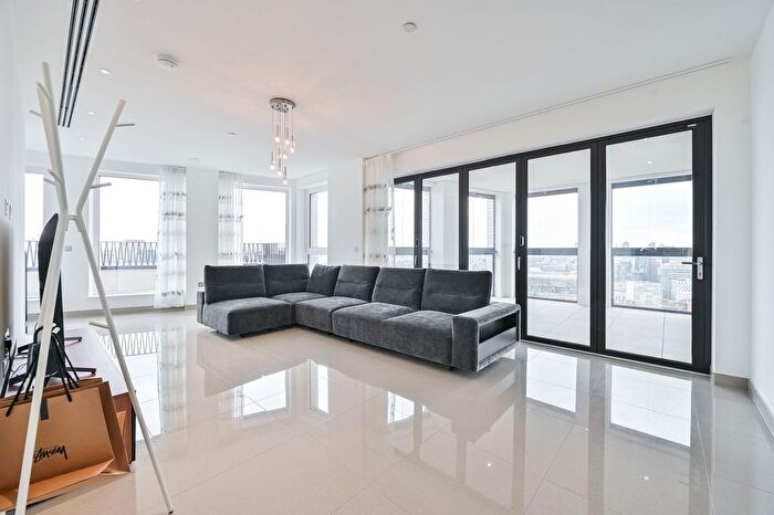 2 Bedroom Flat For Sale In Blackfriars Road, Southwark, London, SE1