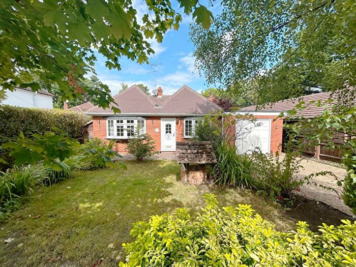 2 Bedroom Bungalow To Rent In Westover Road, Fleet, GU51