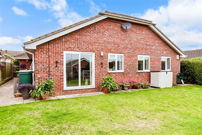 7 Bedroom Chalet For Sale In Roderick Avenue, Peacehaven, East Sussex, BN10