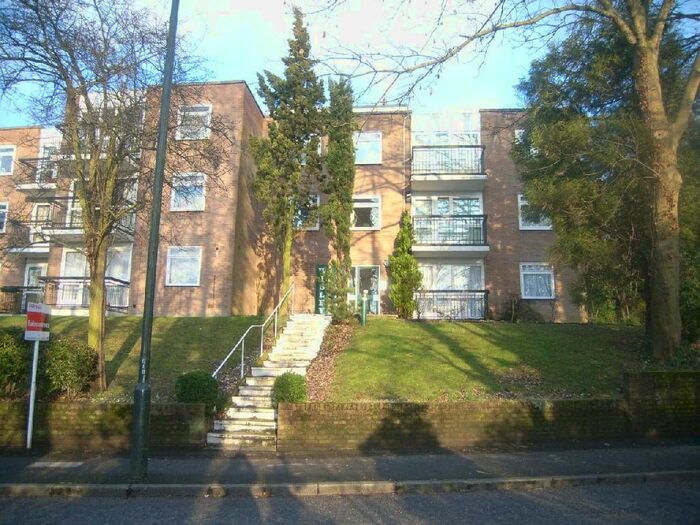2 Bedroom Flat To Rent In Wisley Court, Sanderstead Road, South Croydon, CR2