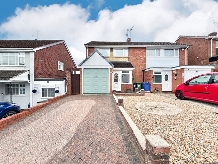 3 Bedroom Semi Detached House For Sale In Rodway Close, Brierley Hill, DY5