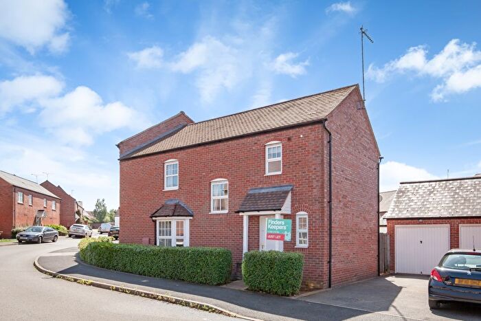 3 Bedroom Detached House To Rent In Ribston Close, Banbury, OX16