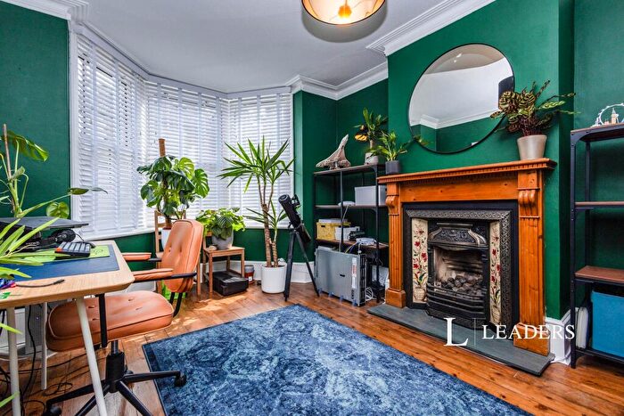 2 Bedroom Semi-Detached House To Rent In Church Road, Guildford, GU1