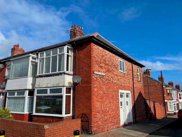 2 Bedroom Flat To Rent In Clifton Terrace, South Shields, NE33