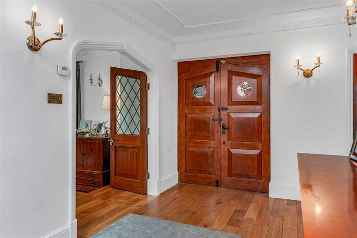 5 Bedroom Detached House For Sale In Herbert Road, Hornchurch, RM11