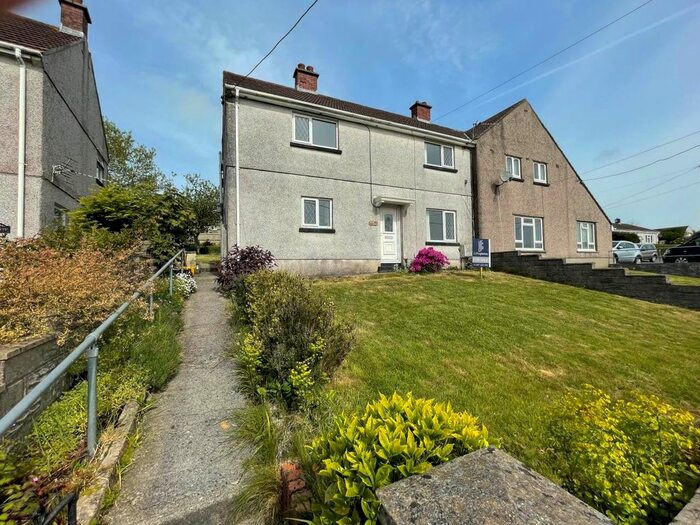 3 Bedroom Semi-Detached House To Rent In Maesglas, Pontyates, Llanelli, SA15