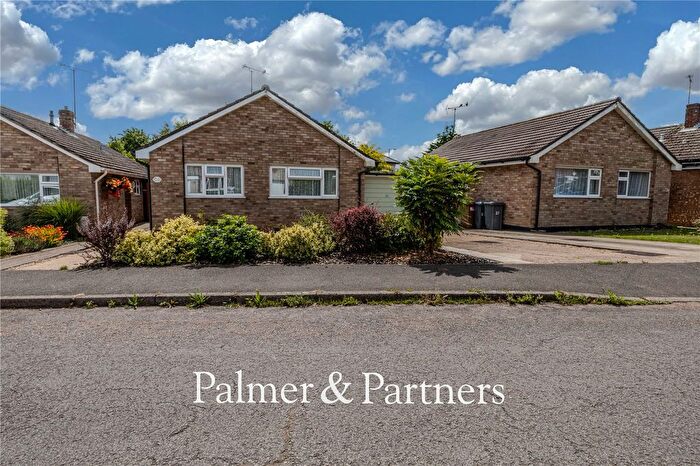 2 Bedroom Bungalow For Sale In Danforth Drive, Framlingham, Woodbridge, Suffolk, IP13