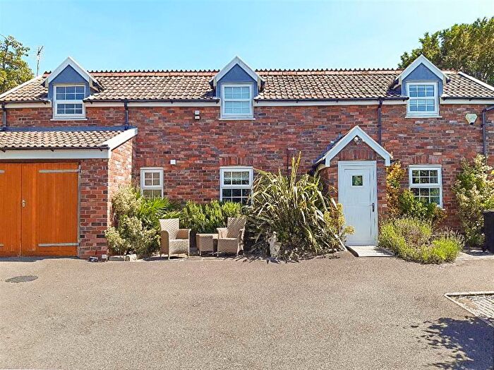 2 Bedroom Detached House To Rent In Wells Road, Bristol, BS4