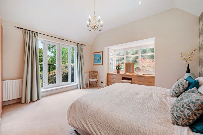 4 Bedroom Detached House For Sale In Macclesfield Road, Prestbury, Macclesfield, SK10