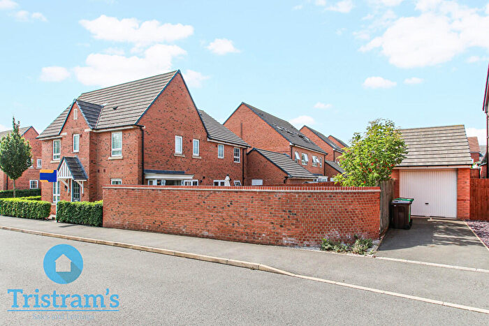 3 Bedroom Semi-Detached House For Sale In Nethermere Lane, Woodhouse Park, NG8