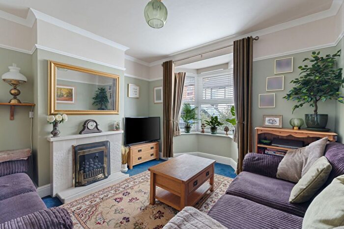 2 Bedroom Semi-Detached House For Sale In Essex Road, Bognor Regis, PO21