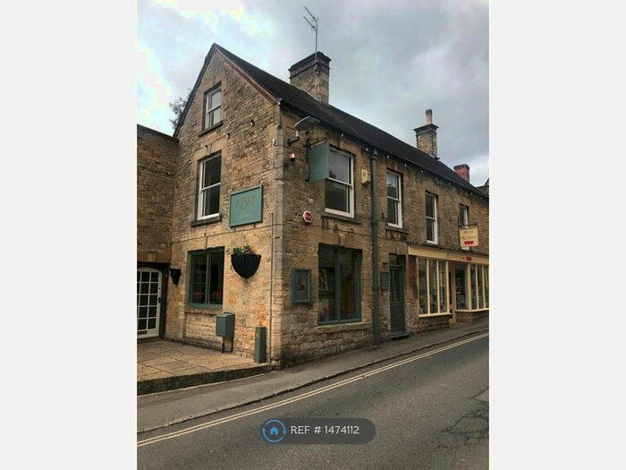 3 Bedroom Flat To Rent In Mascot House, Stow On The Wold, Cheltenham, GL54