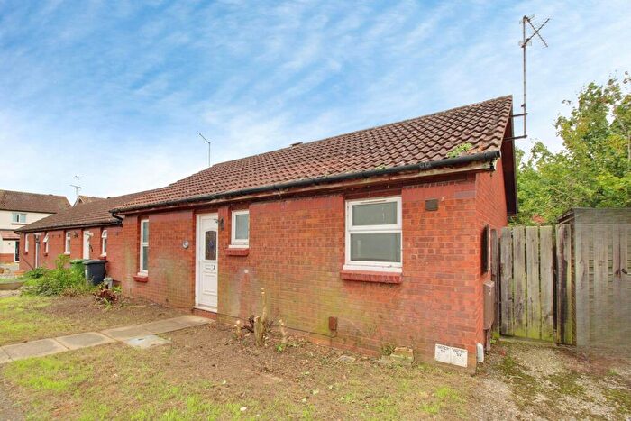2 Bedroom Bungalow For Sale In Middle Pastures, Werrington, Peterborough, PE4