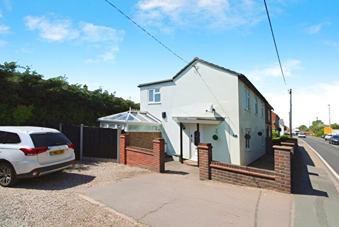 3 Bedroom Semi-Detached House For Sale In Coggeshall Road, Colchester, CO6