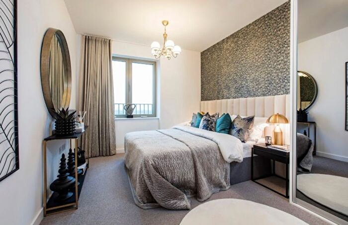 2 Bedroom Flat To Rent In Atlantis Avenue, London, E16