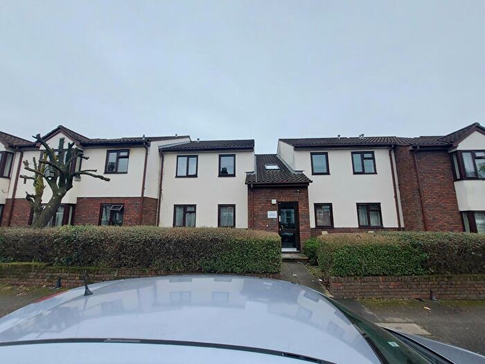 2 Bedroom Flat To Rent In Cairo Road, Walthamstow, E17