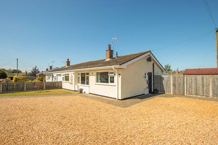 3 Bedroom Bungalow For Sale In South Moor Drive, Heacham, PE31