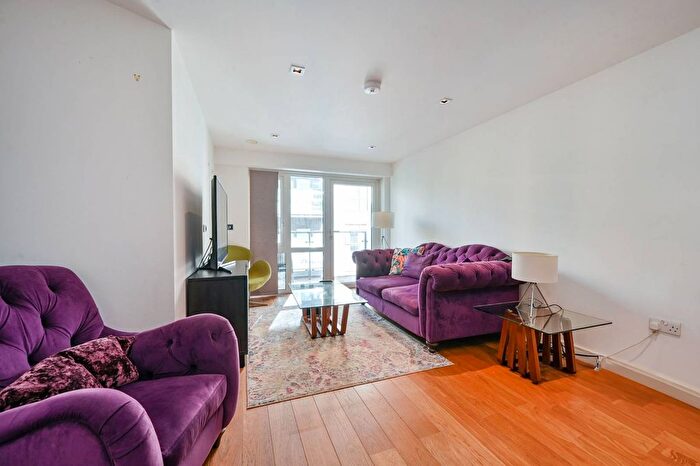 2 Bedroom Flat To Rent In Dickens Yard, Ealing, London, W5