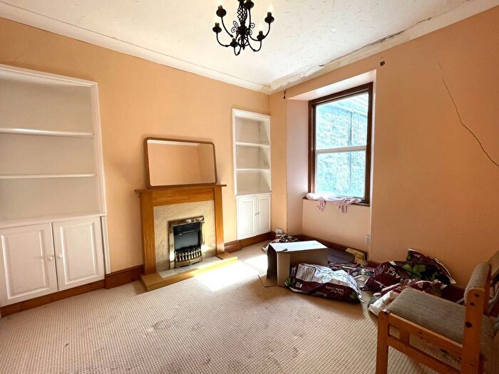3 Bedroom End Of Terrace House For Sale In Amp; Raymond Road, Redruth, Cornwall, TR15