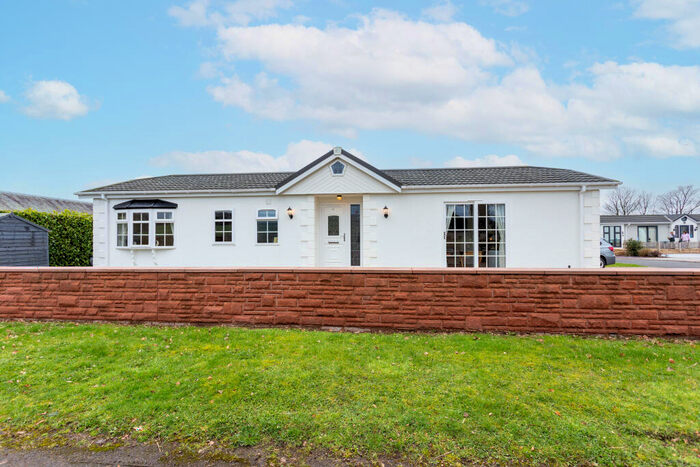 2 Bedroom Park Home For Sale In Dinwoodie Lodge Park, Lockerbie, DG11