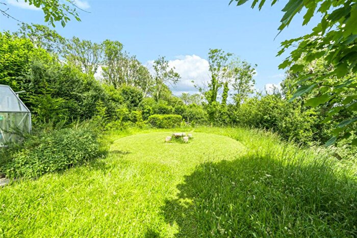 4 Bedroom Detached House For Sale In Martinstown, Dorchester, DT2
