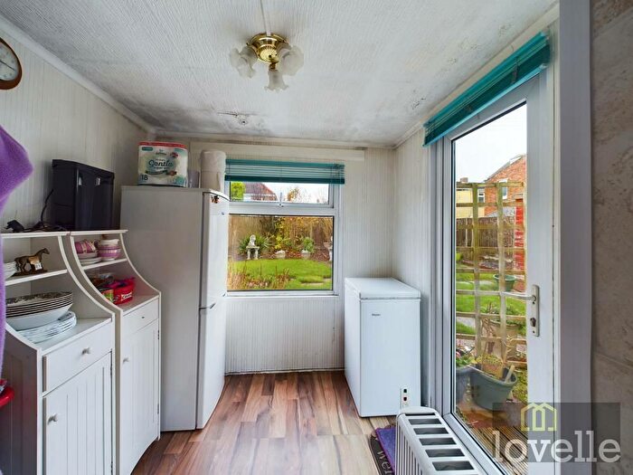 2 Bedroom Detached Bungalow For Sale In Somersby Avenue, Mablethorpe, LN12