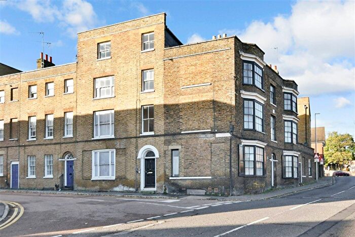 Studio For Sale In Union Street, Rochester, Kent, ME1