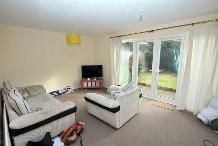 3 Bedroom Terraced House To Rent In Coombe Road, Nailsea, Bristol, BS48