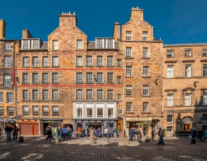 2 Bedroom Flat To Rent In Advocates Close, Old Town, EH1