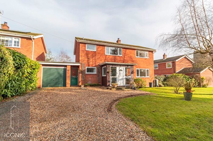 4 Bedroom Detached House For Sale In The Street, Brooke, Norwich, NR15