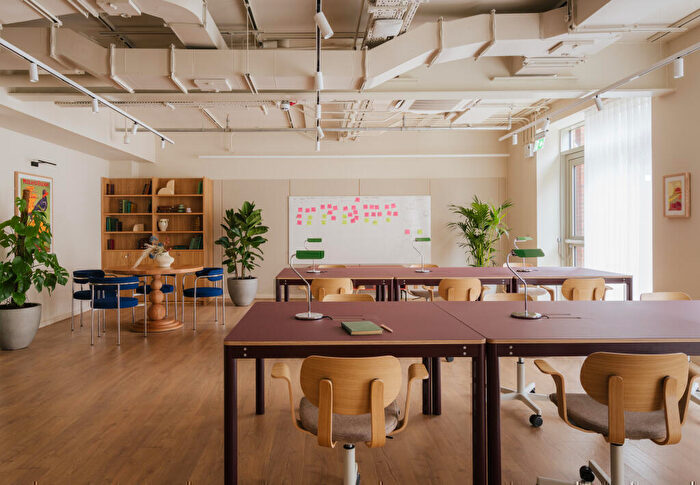 2 Bedroom Flat To Rent In PLATFORM_ In Edinburgh, EH6