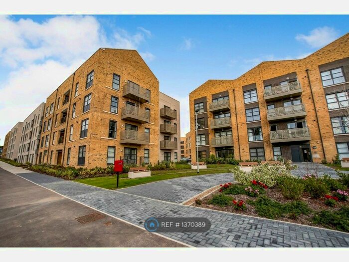 2 Bedroom Flat To Rent In Western Cross, Swanscombe, DA10