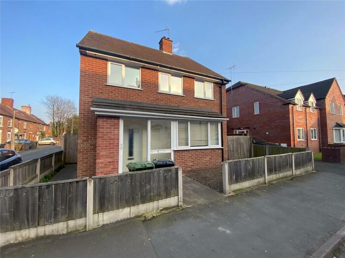 3 Bedroom Detached House To Rent In Lorne Street, Kidderminster, Worcestershire, DY10