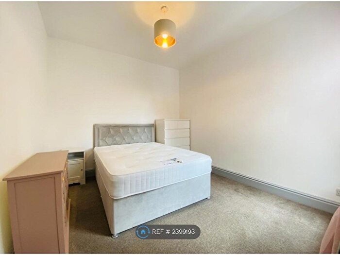 1 Bedroom Flat To Rent In Stockport Road, Marple, Stockport, SK6