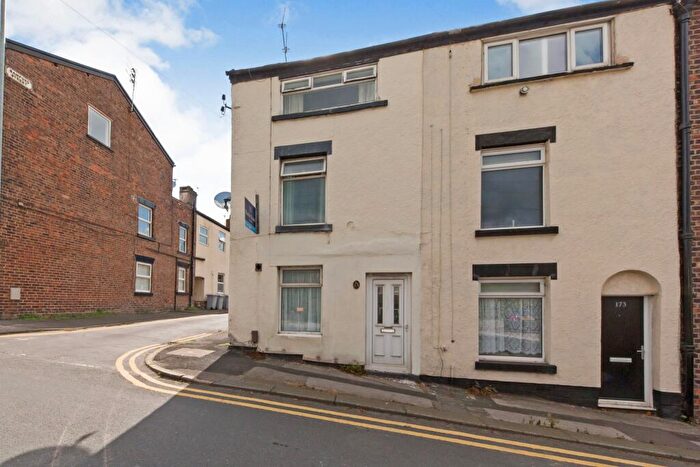 2 Bedroom End Of Terrace House For Sale In Hurdsfield Road, Macclesfield, Cheshire, SK10