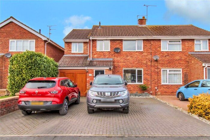 4 Bedroom House To Rent In Tregantle Walk, Swindon, SN3