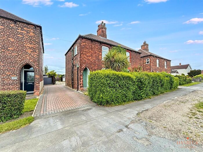3 Bedroom Semi-detached House For Sale In Scawby Road, Scawby Brook, Brigg, DN20