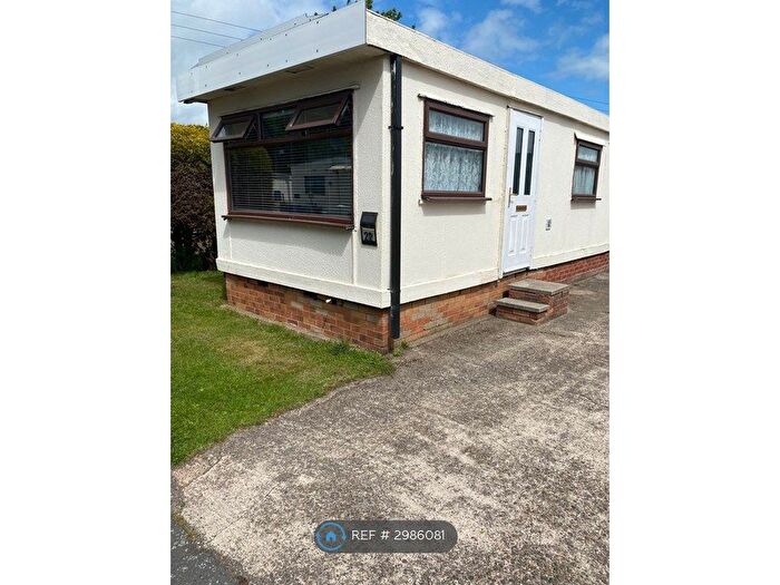 2 Bedroom Mobile/park Home To Rent In Bootham Lane Dunscroft, Doncaster, DN7