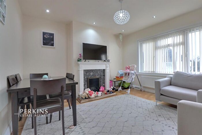 2 Bedroom Maisonette To Rent In Hanwell, W7