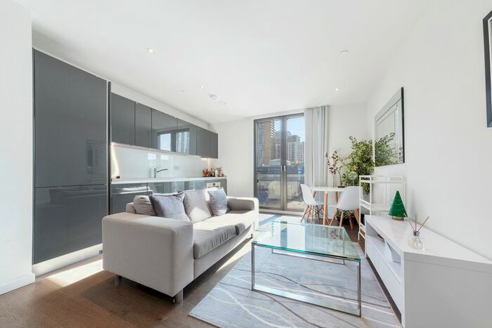 Studio To Rent In St. Gabriel Walk, London, London, SE1