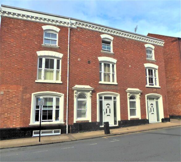 2 Bedroom Apartment To Rent In Hazelwood Road, Northampton, Northamptonshire, NN1