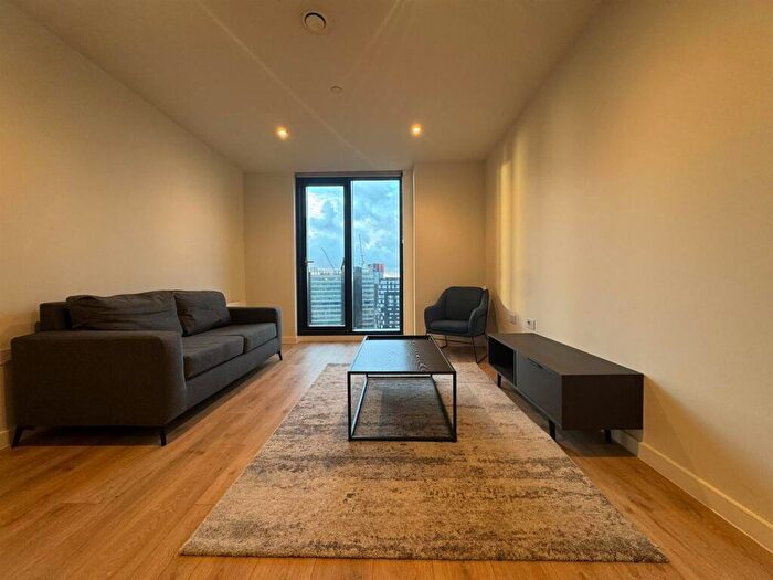 2 Bedroom Flat To Rent In The Gate, Meadowside, Aspin Lane, Manchester, M4