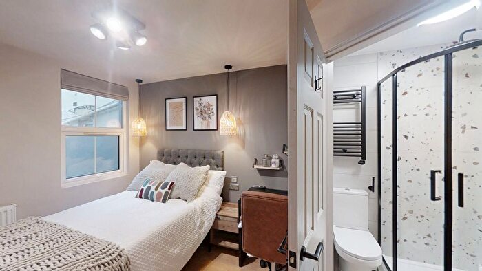 7 Bedroom Property To Rent In Rock Avenue, Kent, Gillingham, ME7