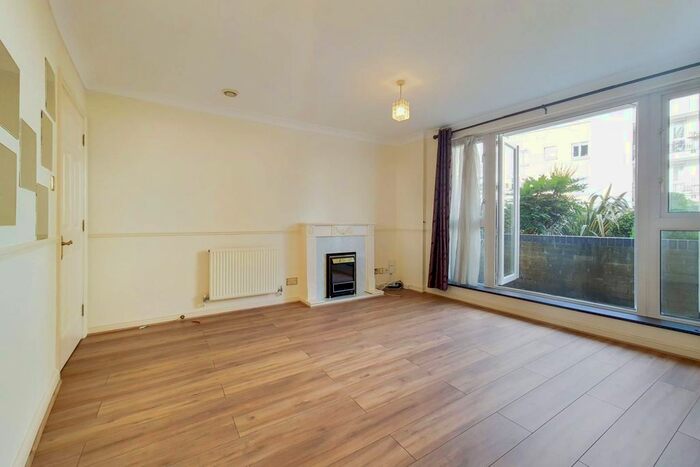 1 Bedroom Flat To Rent In Thomas More Street, Wapping, London, E1W