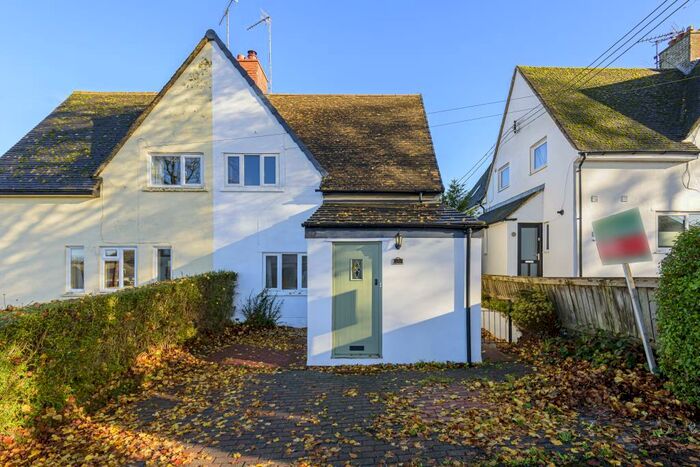 3 Bedroom Semi-Detached House To Rent In Chipping Norton, Oxfordshire, OX7