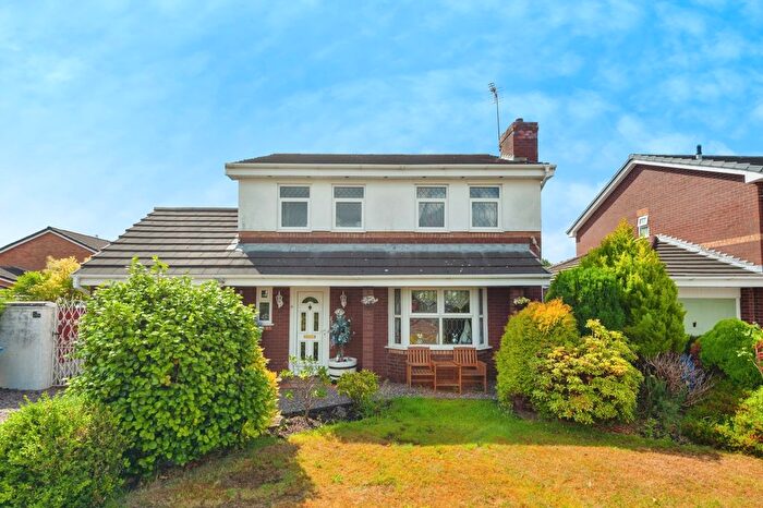 4 Bedroom Detached House For Sale In Balmoral Road, Widnes, Cheshire, WA8